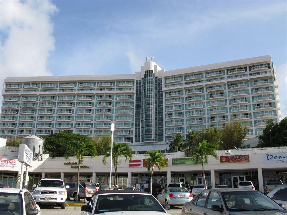 Verona Resort & Spa Tumon Bagian luar foto