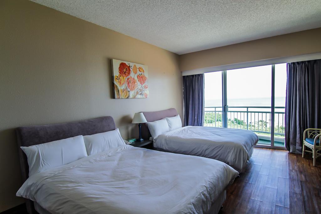 Verona Resort & Spa Tumon Bagian luar foto