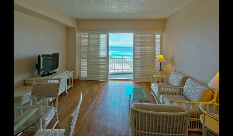 Verona Resort & Spa Tumon Bagian luar foto